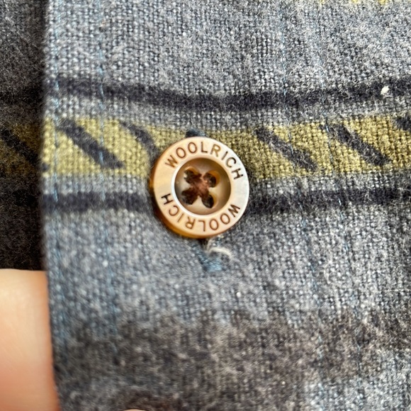 Vintage 90’s Woolrich Aztec Southwestern Heavyweight Flannel Shirt Extra Large - Picture 6 of 9